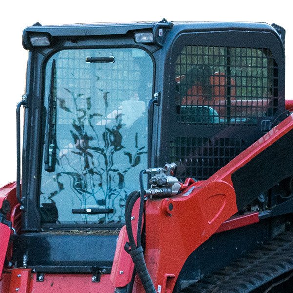 kubota-forestry-door-1__87265.1699982289.jpg