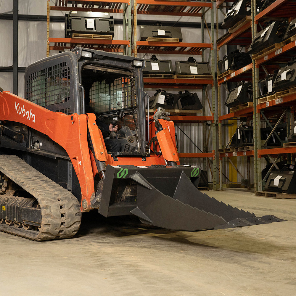 X-Treme Duty Skid Steer Stump Bucket | CID - Image 3