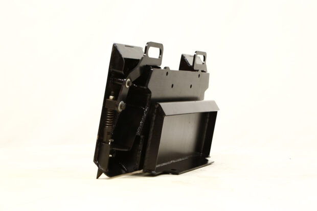 Mini Universal to Bobcat MT Adapter | Eterra
