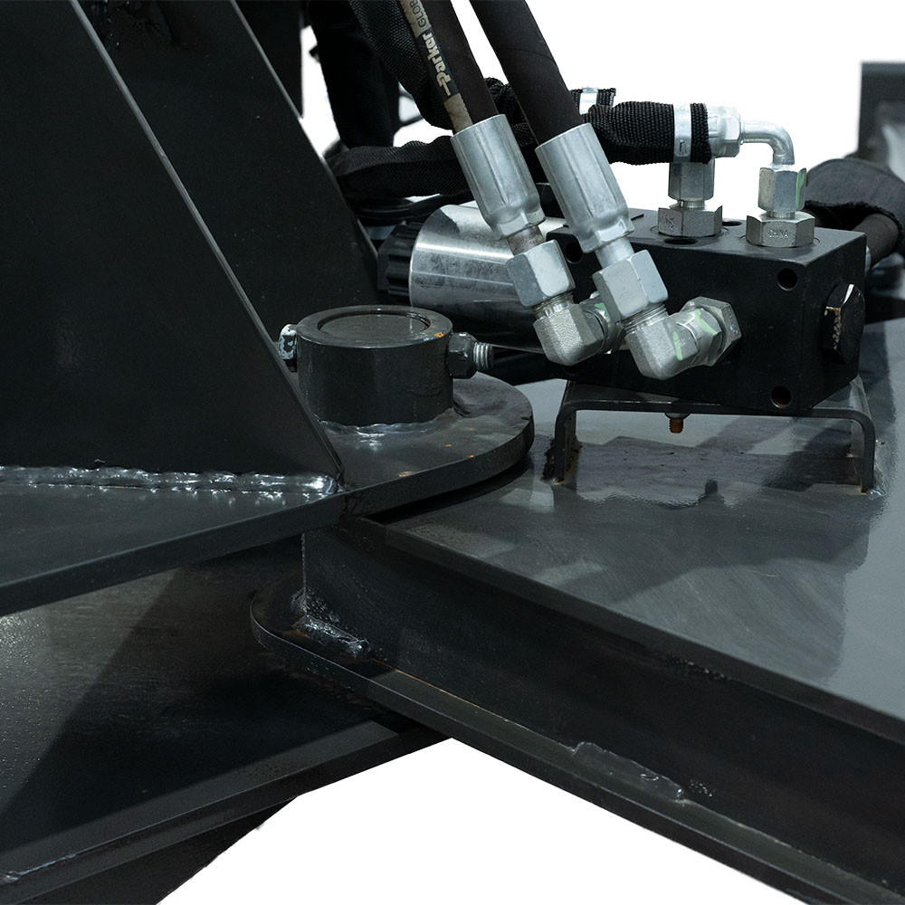 Skid Steer Hydraulic Angle Broom Attachment | CID - Image 9